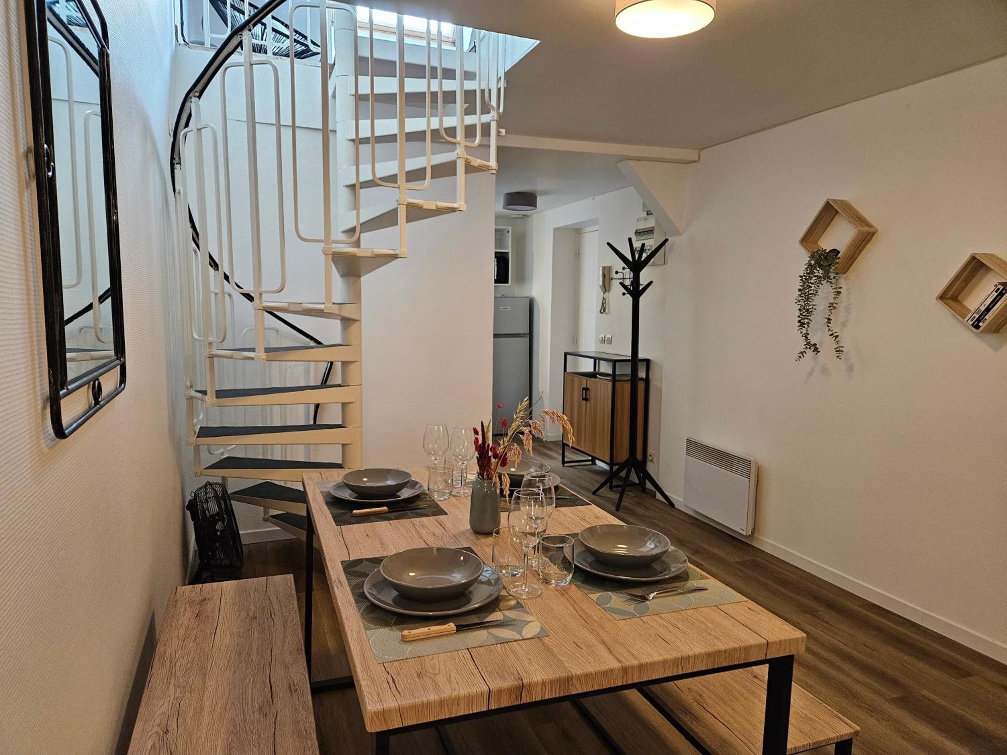Charmant Duplex Au Coeur De Vernon Proche Gare Et Giverny Ngoại thất bức ảnh